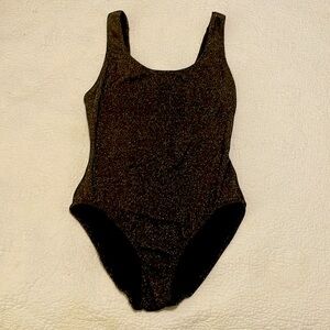 EUC Solid & Stripped Women’s Low Back black/gold onepiece swimsuit Size Medium